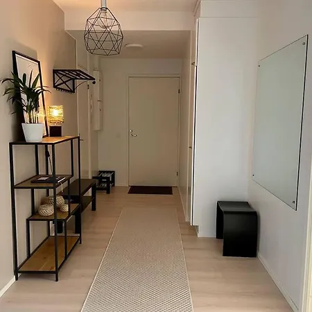 Apartamento 3 H + Keittioe Ja Parveke, Juuri Remontoitu! *