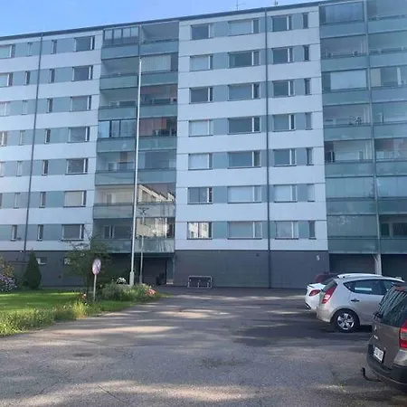 3 H + Keittioe Ja Parveke, Juuri Remontoitu! *